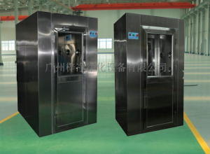 201不銹鋼風(fēng)淋室通道是人員進(jìn)入潔凈室無(wú)塵車(chē)間所必備的凈化設(shè)備.